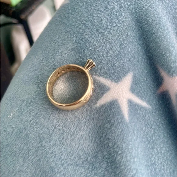 ANTIQUE Edwardian 14k Gold Five-Stone Diamond Ring - Picture 7 of 15